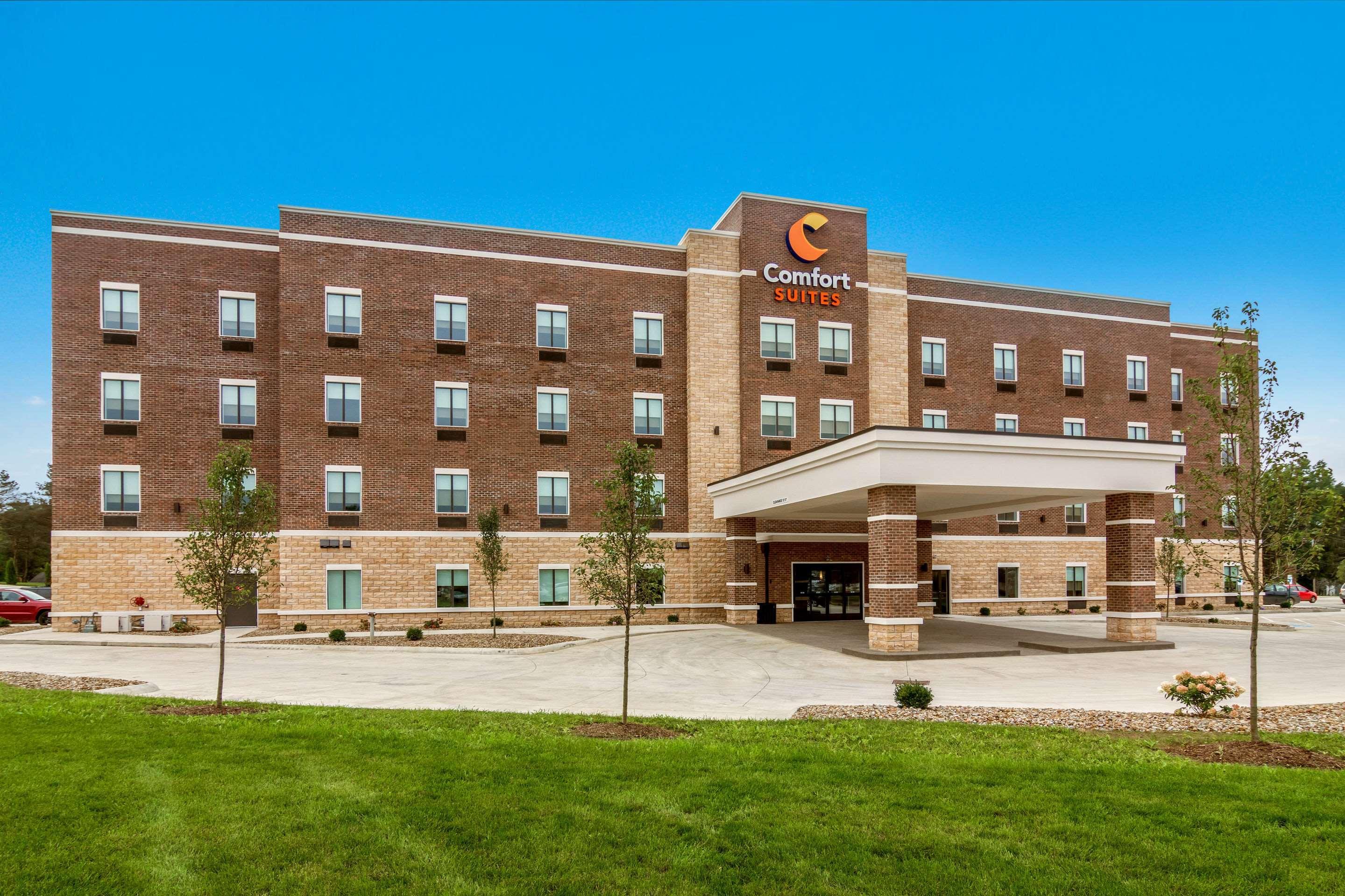 Comfort Suites Wooster Near University Campus Exterior foto